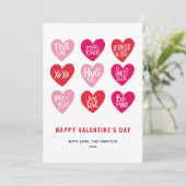 Roze stembiljetten op hartsachtige valentijnsdag feestdagenkaart (Staand voorkant)