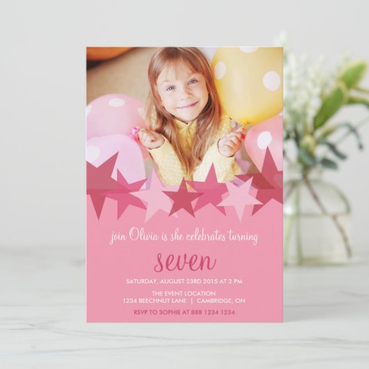 Roze sterren Kinder Foto Birthday Party Invitation Kaart (Staand voorkant)