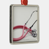 Roze Stethoscoop Metalen Ornament (Rechts)