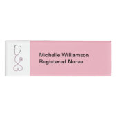 Roze stethoscoop voor de gezondheid van vrouwen naambadge (Voorkant)