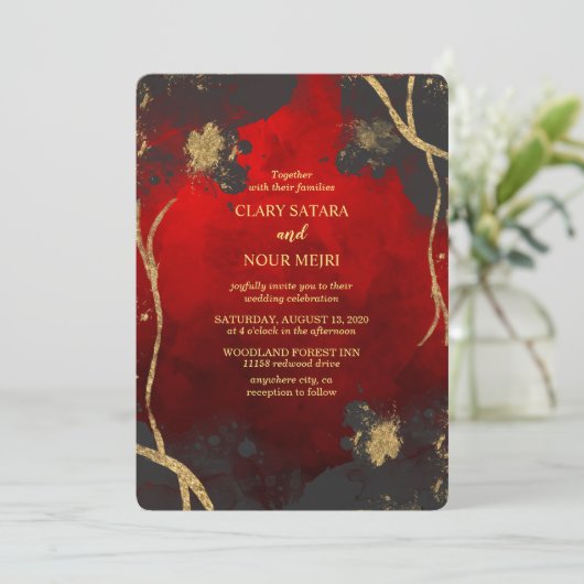 Roze, stijlvolle bruiloft met rood, grijs en goud kaart (Staand voorkant)