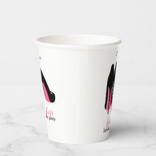 Roze Stilettos Girls Night Out Bachelorette Papieren Bekers (Rechts)