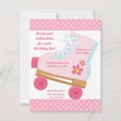 Roze Stippen Roller Skating Birthday Party Invitat Kaart (Achterkant)