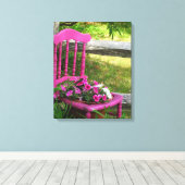 Roze stoel en bloemen - Martha's wijngaard Canvas Afdruk (Insitu (Houten vloer))