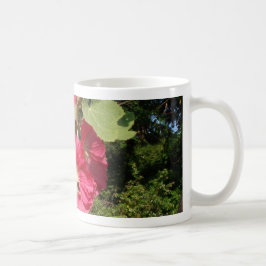 Roze stokrozen koffiemok