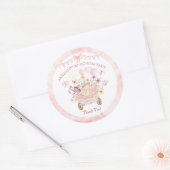 Roze Stomp en Roar Vierde Dinosaurus Verjaardag Ronde Sticker (Envelop)