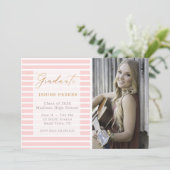 Roze streep Voeg je eigen foto-Afstuderen toe Aankondiging (Staand voorkant)