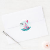 Roze Streep Zeilboot Ballon Baby shower Ronde Sticker (Envelop)