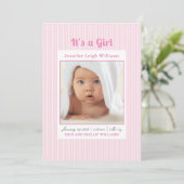Roze strepen Het is een meisje geboorte aankondigi Kaart (Staand voorkant)