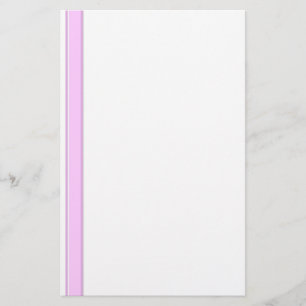 Roze strepen op wit ongelinieerd briefpapier