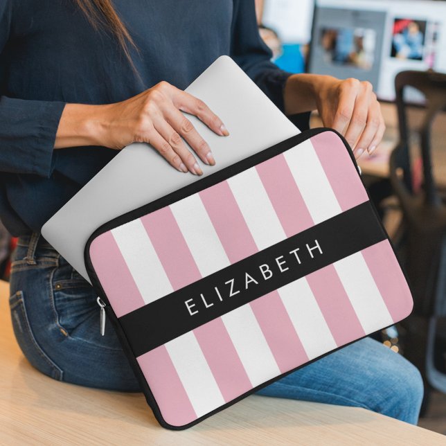 Roze strepen, streeppatroon, lijnen, Jouw naam Laptop Sleeve (Creator heeft geüpload)