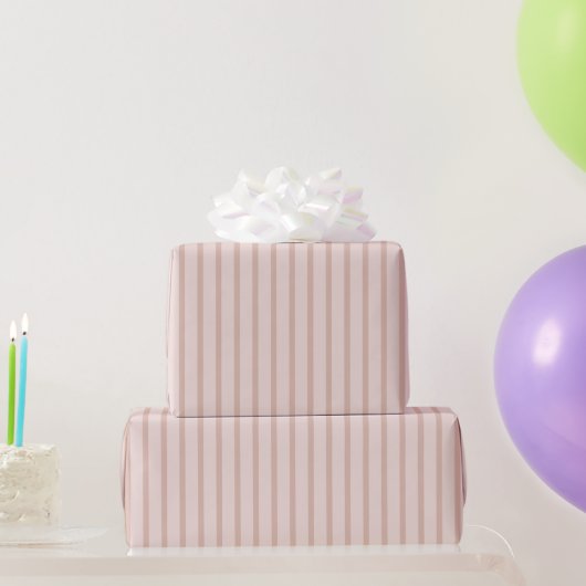 Roze Strepen Verjaardag Cadeaupapier (Feestgeschenken)