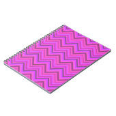 Roze strepen zigzagpatroon notitieboek (Linkerzijde)
