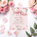 Roze strik bloemen Sweet 16 uitnodiging<br><div class="desc">Een meisjesachtige roze achtergrond,  versierd met een grote roze strik en roze bloemen. Personaliseer en voeg een naam en feestdetails toe. 

1 vel = 1 uitnodiging bedrukt van rand tot rand.</div>