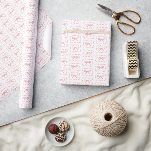 Roze strik en krullerige lintframe Chic Whimsical Cadeaupapier (Crafts)