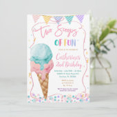 Roze strik twee schepjes leuk verjaardagsijs kaart (Staand voorkant)