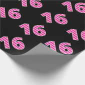 Roze Stripes 16 Event # (Birthday, Jubileum) Cadeaupapier (Hoek)