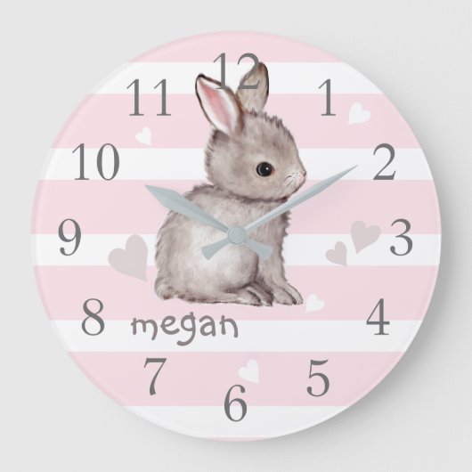Roze Stripes Gray Bunny Nursery Wall Clock Grote Klok (Voorkant)