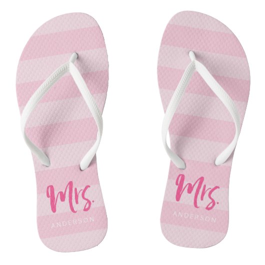 Roze stripes personaliseren met de naam Mrs. Teenslippers (Voetbed)