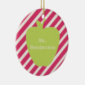 Roze strips en groene Apple-leraar Keramisch Ornament (Rechts)