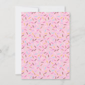 Roze Strooisel | Donut | Baby Strooisel Uitnodigin Kaart (Achterkant)