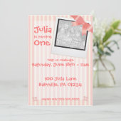 Roze strpe Birthday Party Invitation Car Kaart (Staand voorkant)