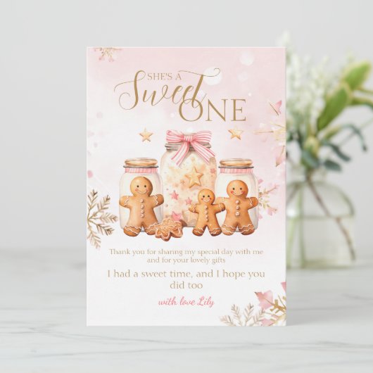 Roze Sweet Gingerbread Kerstmeisje Verjaardag Bedankkaart (Staand voorkant)