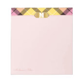 Roze Tartan Golden Script Naam Monogram Abrikozen Notitieblok (Voorkant)