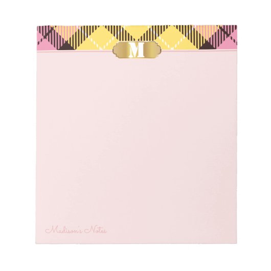 Roze Tartan Golden Script Naam Monogram Abrikozen Notitieblok (Voorkant)