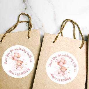 Roze teddybeer met ballonnen op wolken ronde sticker