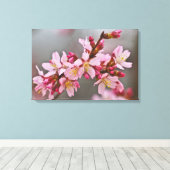 Roze tegen een grijze hemel Japanse Cherry Blossom Canvas Afdruk (Insitu (Houten vloer))
