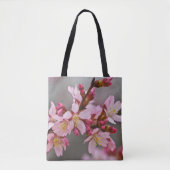 Roze tegen een grijze hemel Japanse Cherry Blossom Tote Bag (Voorkant)
