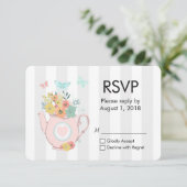 Roze theepot met bloemen en buiken RSVP (Staand voorkant)