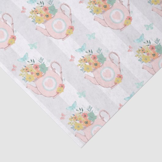 Roze theepot met bloemen en bustaartroep tissuepapier (Detail)