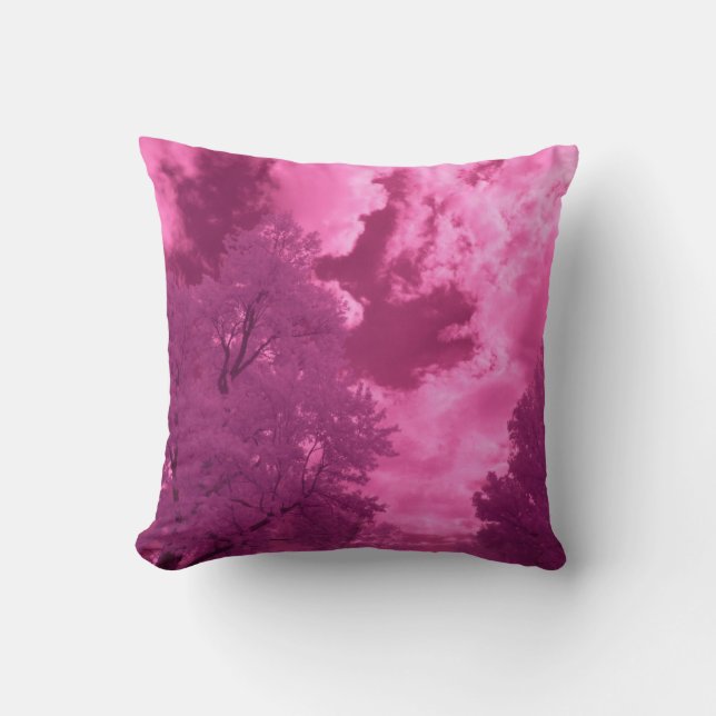 Roze Tinten Infrarood Wolk Kussen (Voorkant)