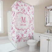 Roze Toile Bloemendessin met Monogram Douchegordijn (In situ)