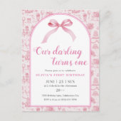 Roze Toile Coquette Bow 1st Verjaardag Meisje Uitnodiging Briefkaart (Voorkant)