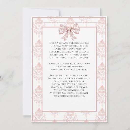 Roze Toile Elegante Baby Meisje Geboorteaankondigi Kaart (Achterkant)