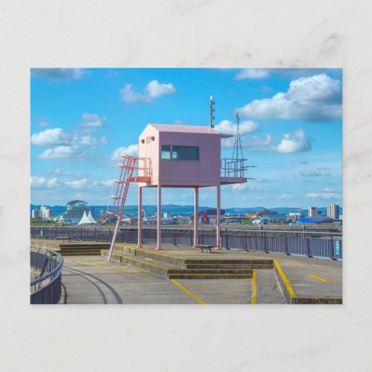 Roze toren/Hut Cardiff Bay Cardiff, Wales 2012 Briefkaart (Voorkant)