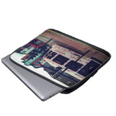 Roze tram laptop sleeve (Voorkant onderkant)