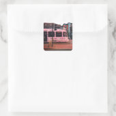Roze tram vierkante sticker (Tas)