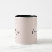 Roze trendy grijze script monogram naam mok (Midden)