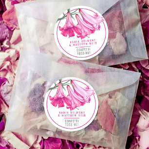 Roze trompet lelie bloemstuk trouw confetti ronde sticker