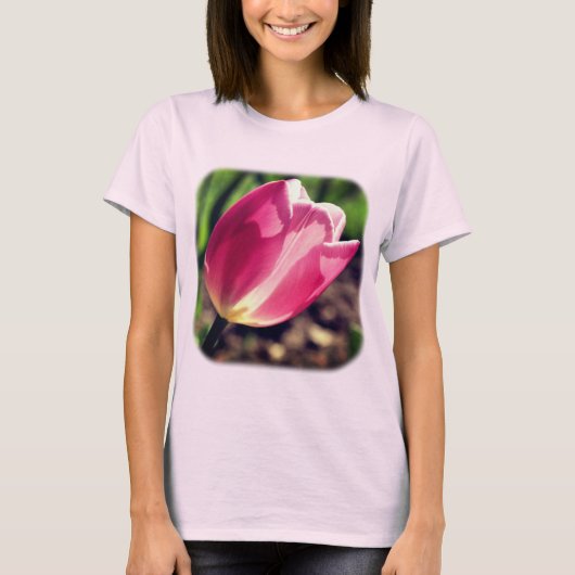 Roze Tulip Sunlight Floral Natuur T-shirt (Voorkant)