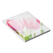 Roze tulpen met groene bladeren Foto Notitieblok (Schuin)
