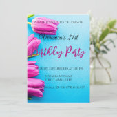 Roze tulpen op een blauwe kaart (Staand voorkant)