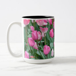 Roze tulpen tweekleurige koffiemok