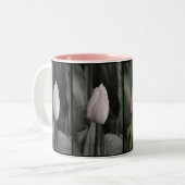Roze tulpenpatroon koffie mok (Voorkant links)