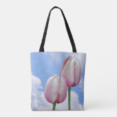 Roze Tulps Blue Sky en White Clouds Tote Bag (Achterkant)