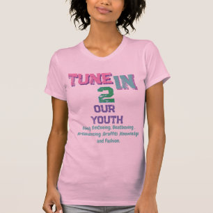 Roze tune in, maak hiphop geweldig T-shirt